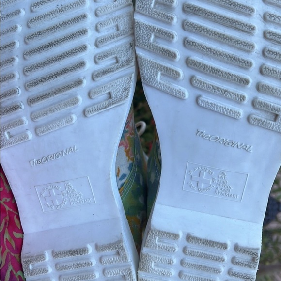 Dr. Martens Retro Tie Dye Colorful Boho Floral Canvas Vegan Boots - Picture 14 of 14